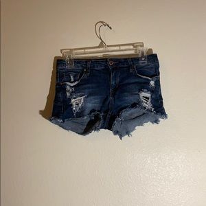 Short blue jean shorts